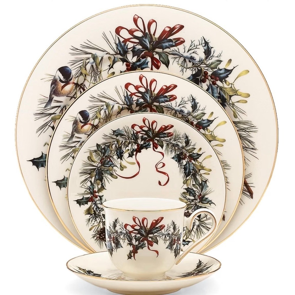 MISSING 1 Lenox Winter Greetings 4 Piece Place Setting Ivory Bone Chin Gold Trim
